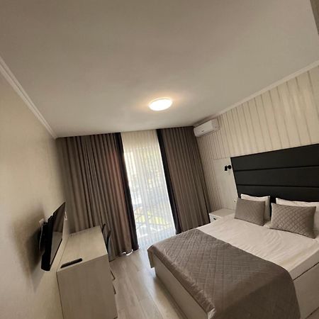 Holiday House Vinnytsia Ngoại thất bức ảnh
